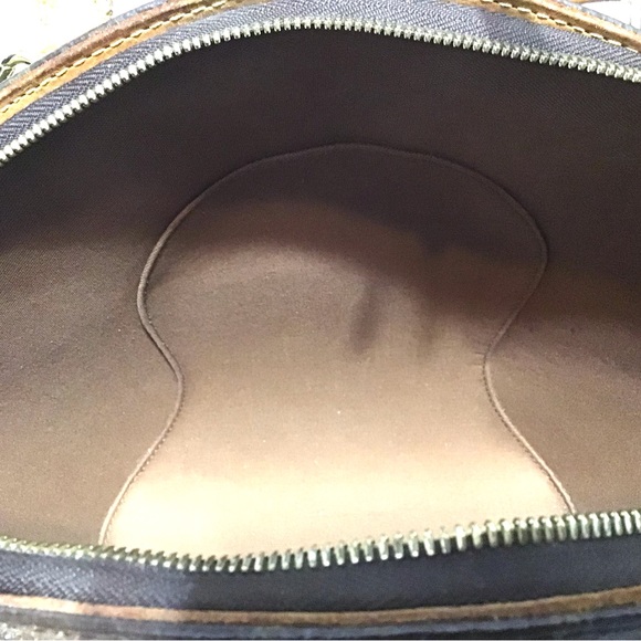 Louis Vuitton Ellipse MM Monogrammed Bag - Picture 12 of 15